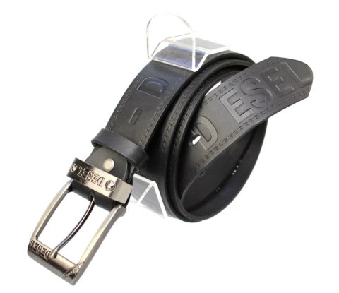 Pasek Skórzany COMPLEX (PL) Tłoczony Napis "DESEL" Skóra Licowa EXTRA 40 mm CZARNY Pasek Skórzany COMPLEX (PL) Tłoczony Napis "DESEL" Skóra Licowa EXTRA 40 mm CZARNY