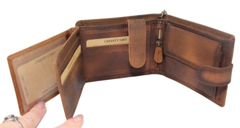 Portfel Męski Peterson Skóra Naturalna N992L Poziomy Z Zapinką Dwa Skrzydełka I Łańcuszek BRĄZOWY RFID 12 x 9,5 x 3 [cm] AUTO